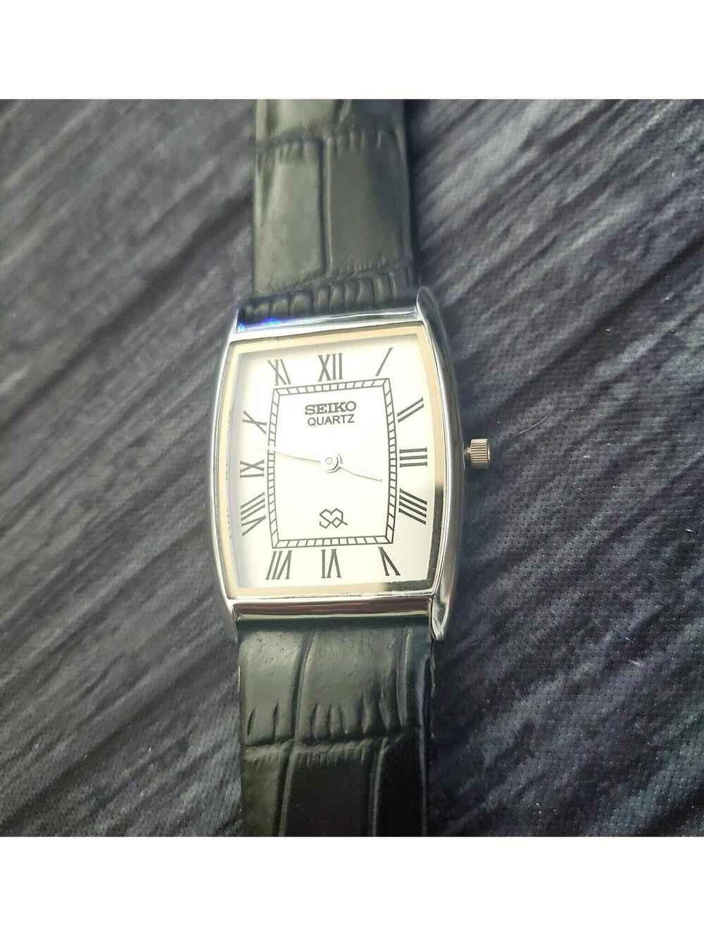 RARE Men's Vintage Seiko Tank Barrel Silver White Watch - Picture 9 of 9